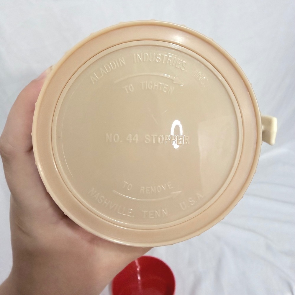 Vintage Aladdin Hy-Lo Thermos 1 Pint Red Cream Ribbed Handle No 44 Stopper - Picture 4 of 6